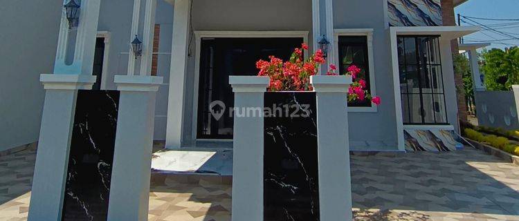 Rumah Bagus Semi Furnished SHM di Citra Indah City Timur Cibubur, Jakarta Timur 1