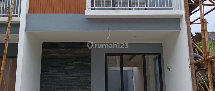 Rumah 2 Lantai Posisi Hook Termurah Di Pamulang, Tangsel 1