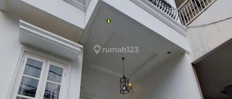  Rumah Furnished Baru SHM - Sertifikat Hak Milik di Jalan Harsono, Ragunan 1