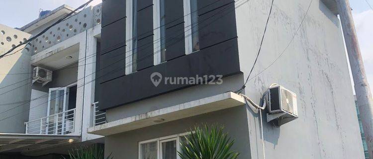 Dijual Rumah 3 Lantai Di Cluster Ciledug Lestari Tangerang 1