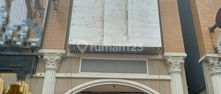 Affordable For Rent: Bolsena 3-Story Shop House Facing Main Road, Paramount Gading Serpong 1