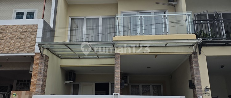 3-Story House Renovated Ready to Occupy Metro Permata Tangerang 1