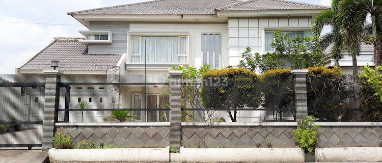 Rumah Mewah 2 Lantai Full Perabot Lux, Area Jl. Sudirman Dekat Ke Bandara 1