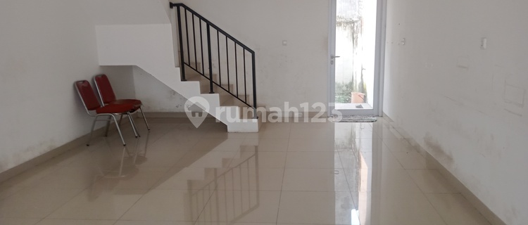 2-Story Shophouse Ready to Occupy at Affordable Price in Aryana Karawaci Shophouse, Tangerang 1