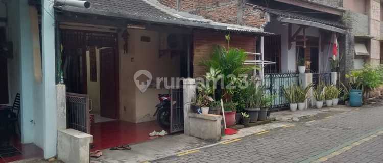 Rumah Second Bebas Banjir D Tgh Kota Dgn Lingkungan Yg Aman Nyaman  1