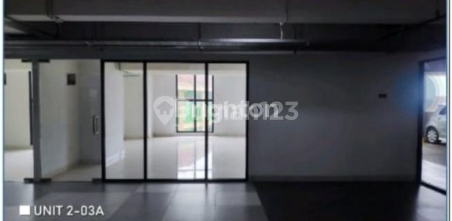 Tenant 3A, Alton Apartments 1