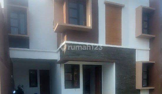 Rumah Cluster Elite, Dua Lantai, Siap Huni Di Demangan, Maguwo 1