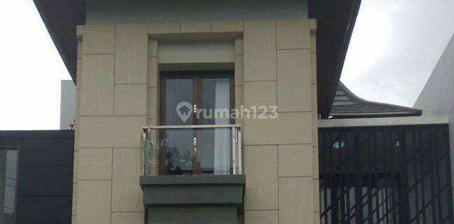 Townhouse Premium 2 Lantai Jl. Laksda Adisucipto Dekat Bandara 1