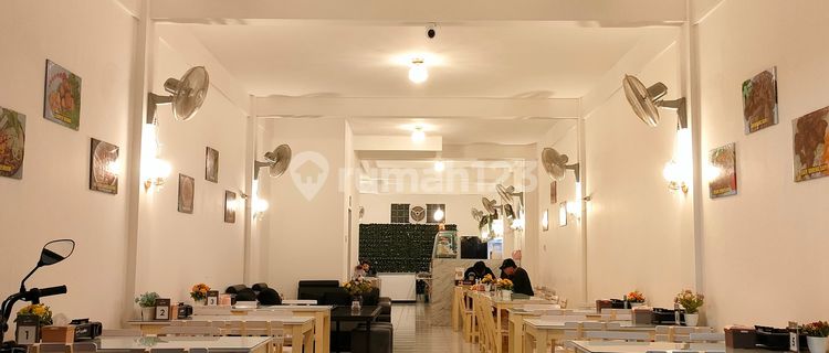 For Sale Shop House in Mertoyudan, Magelang Salaman Street Near SMA Tn, Central Java, Area 141m2 Unfurnished 1