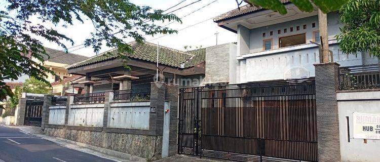 Rumah Mewah 2 Lantai Plus Pavilyun 1