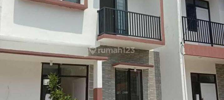 Rumah Dijual 2 Lantai Strategi Dekat Pusat Kota Termurah  1