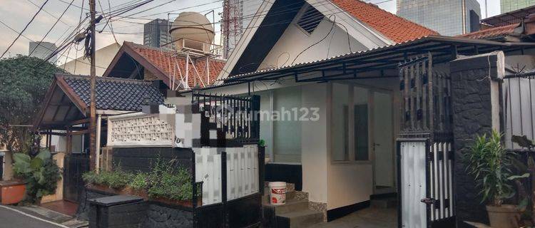 Rumah Kantor Minimalis Lokasi Strategis  1