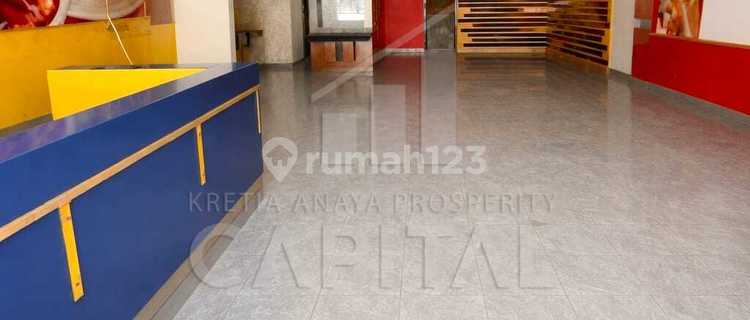 2-Storey Shop House with Strategic Location Near Shopping Center on Main Road Jalan Sunda Bandung 1