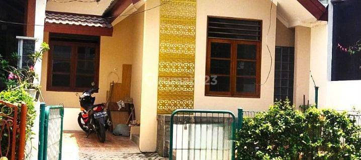 Di Jual Rumah Strategis Di Kemang Pratama Bekasi 1