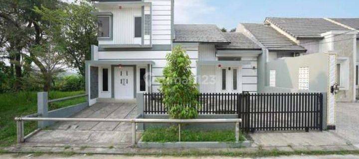 Dijual Rumah Di Bukit Golf Riverside Terdapat Kolom Renang 1