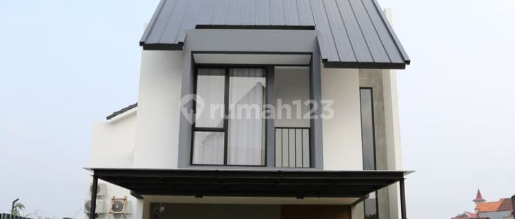 Dijual.rumah (baru) Modern Scandinavian Di Jakarta Timur 1