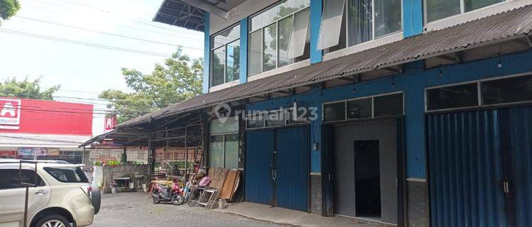 Disewakan Showroom Depan Alfamidi Dan Telkomsel Jl Tololiu Supit 1