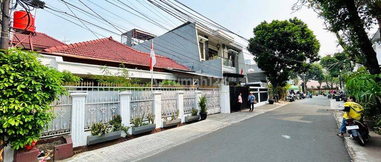 Di Sewa Rumah Siap Huni Akses 2 Mobil Dekat Pusat Perbelanjaan Dan Kuliner Tebet 1