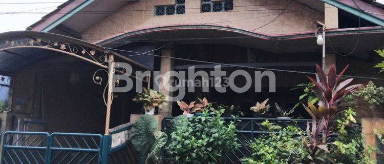 Rumah tinggal di komplek Perumahan Pamulang bisa langsung huni 1