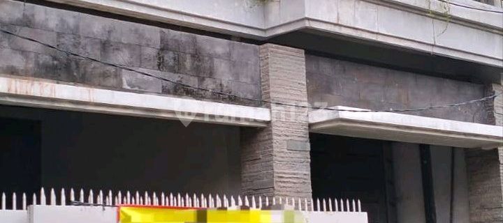 Rumah 2.5 Lantai Shm Di Dekat Margomulyo Darmo Permai 1