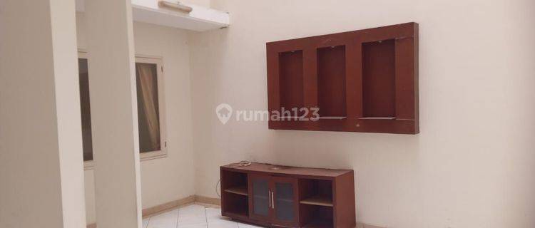 Disewakan Rumah Siap Huni Dan Siap Pakai Di Daan Mogot Baru 1