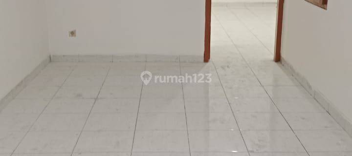 Disewakan Rumah Siap Huni Dan Siap Pakai Di Duta Garden 1