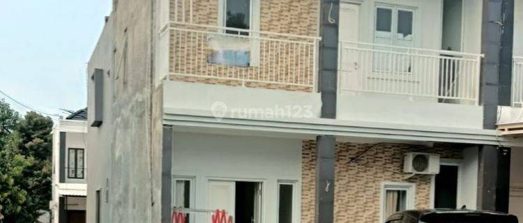 Rumah 2 Lantai Bagus Shm, Dekat Bintaro Exchange 1