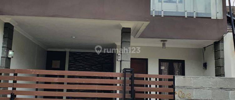 Rumah 2 Lantai Shm, Komplek Duta Bintaro Kunciran Tangerang 1