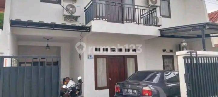 Rumah 2 Lantai Bebas Banjir di Duren Sawit Jakarta Timur 1