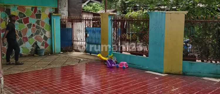 2-Storey Spacious Flood-Free House for Residence or Business in Pondok Kelapa, Duren Sawit, East Jakarta 1
