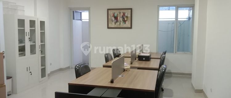 New 4-Story Building Ruko in Pasar Rebo, East Jakarta 1