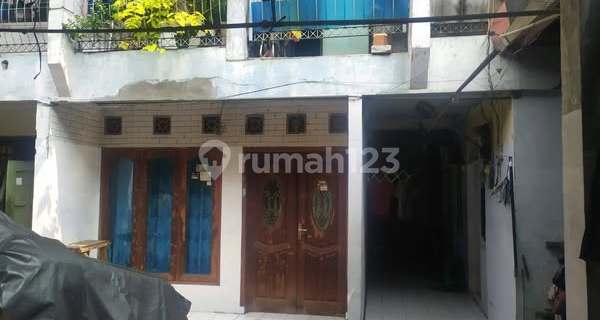 Two-Story Rental House Near East Jakarta Mayor's Office in Pulogebang, Cakung, East Jakarta 1