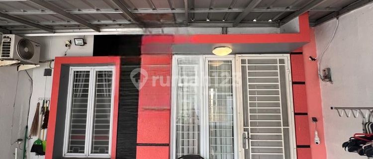 For sale. Comfortable and Strategic House in Pondok Cabe. 1