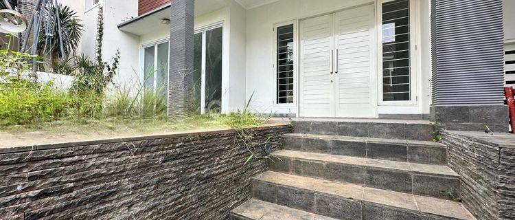 Dijual Rumah Baru Renovasi 2 Lantai Lingkungan Siap Huni 1