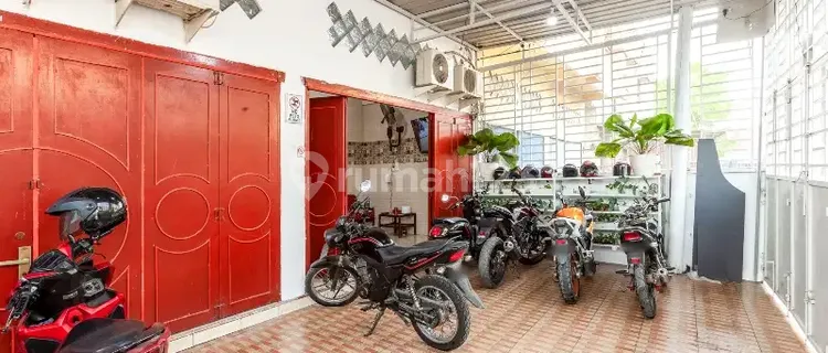 Student boarding house with spacious motorcycle parking. 1