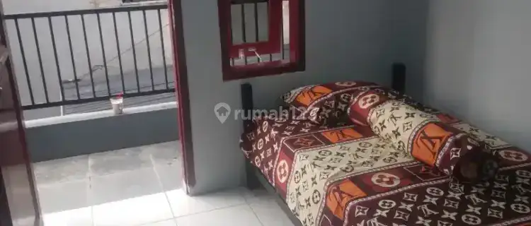 Kosan putri dkt kbb 1