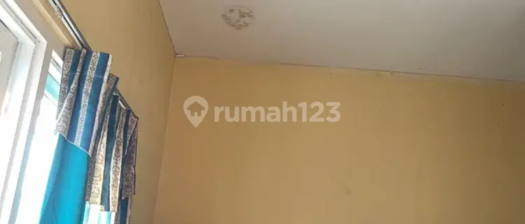 Cheap Women's Boarding House near Summarecon Mall Serpong 1