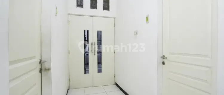 Female Dorm Single Room Gubeng 1