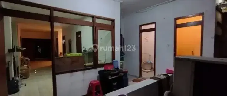 Kost murah Dukuh Kupang Barat 1