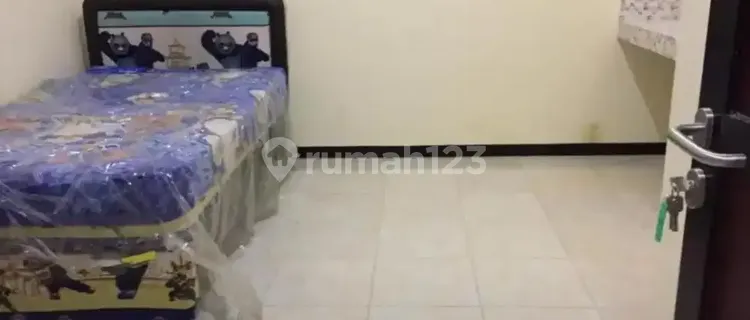 Girls' boarding house for rent 1