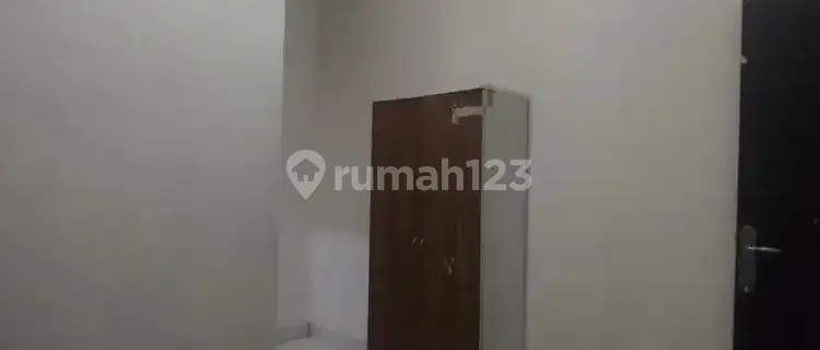 MONTHLY BOARDING HOUSE FOR RENT, MALE/FEMALE, COUPLES 1