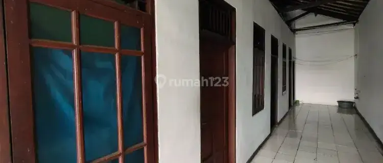 Disewakan KOST,Rp.750rb/bulan/orang, Jl.Asirot, Kebayoran Lama 1