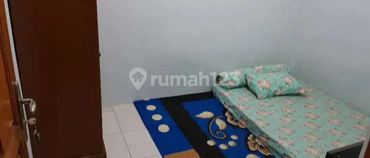 Monthly boarding house. 1