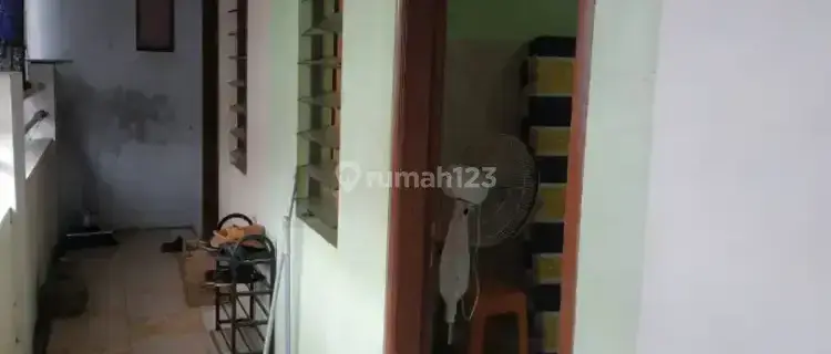 Kos Kosan Dinoyo Sekolahan 1