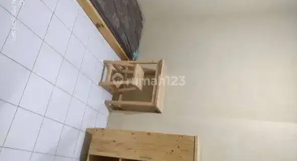 Kost relatif Baru di Kp. Melayu Tebet – Dkt Stasiun KA & Terminal bis 1