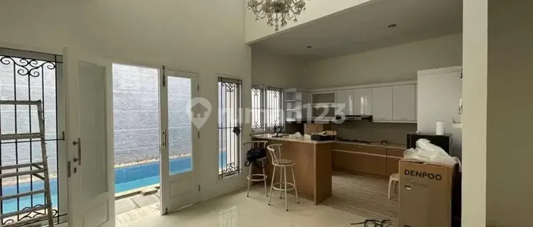 Couple's Exclusive Boarding House near Permata Hijau Senayan 1