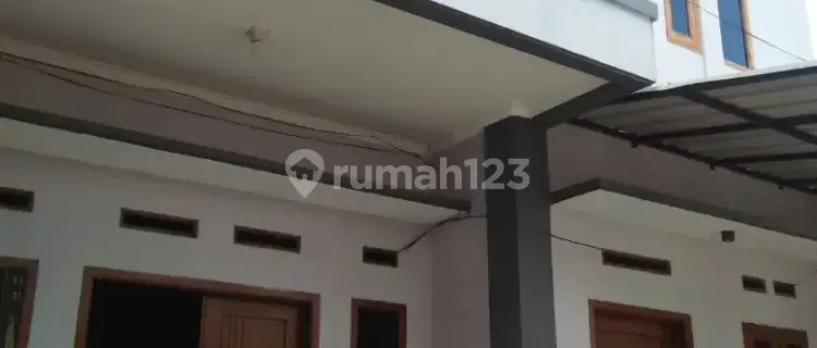 Kost Bu Maya (Women Only) 1