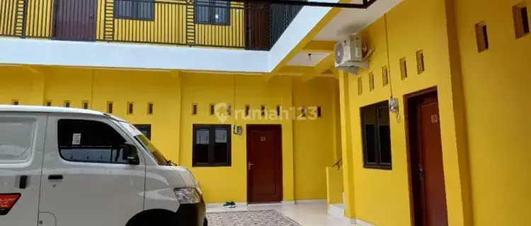 Kost Karyawan AC / Non AC, Kamar Mandi di Dalam 1