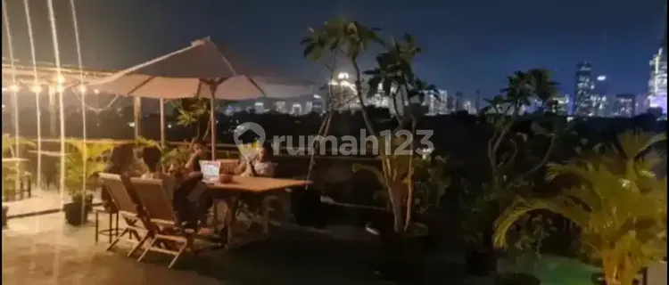 Executive boarding with rooftop City View 1