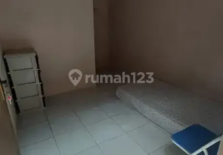 Women's boarding house 1